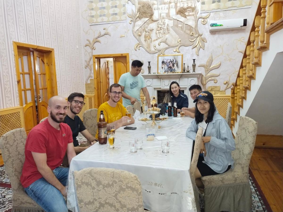 SULTON SAYYOR Guest House Khiva Extérieur photo