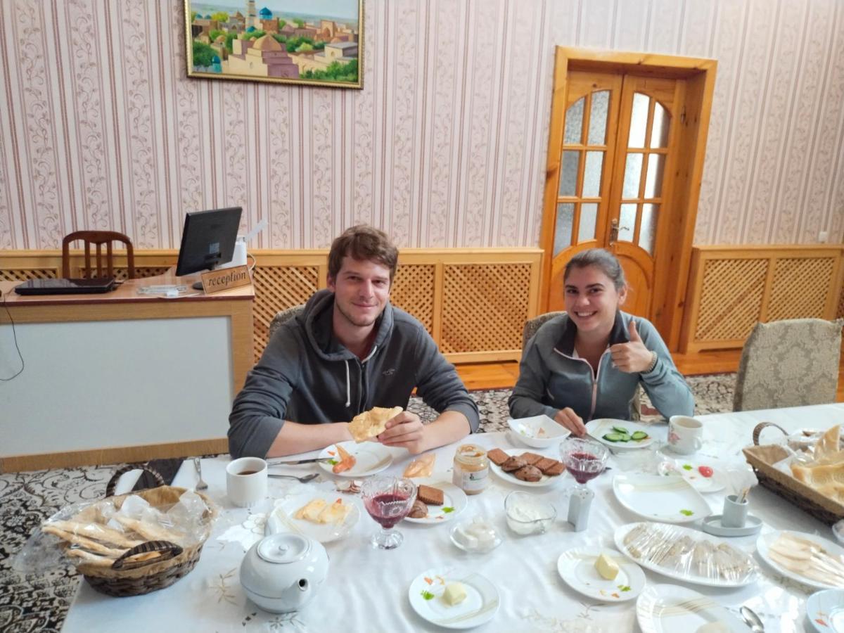SULTON SAYYOR Guest House Khiva Extérieur photo